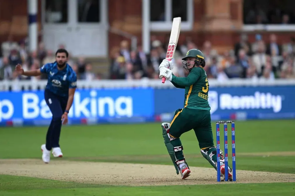 Matthew Breetzke Shines in Proteas ODI Victory Over England