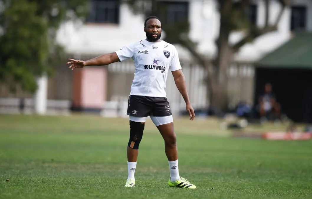 Saracens Overcome Sharks in Thrilling Pre-Season Rugby Match